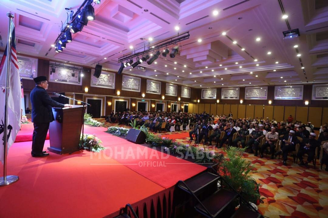 Mohamad Sabu On Twitter Tahniah Sy Ucapkan Kpd 185 Orang Veteran Wakil Veteran Terdiri Drpd Persatuan Veteran Tentera Tidak Berpencen Persatuan Veteran Atm Persatuan Veteran 302 Persatuan Veteran Semboyan Di
