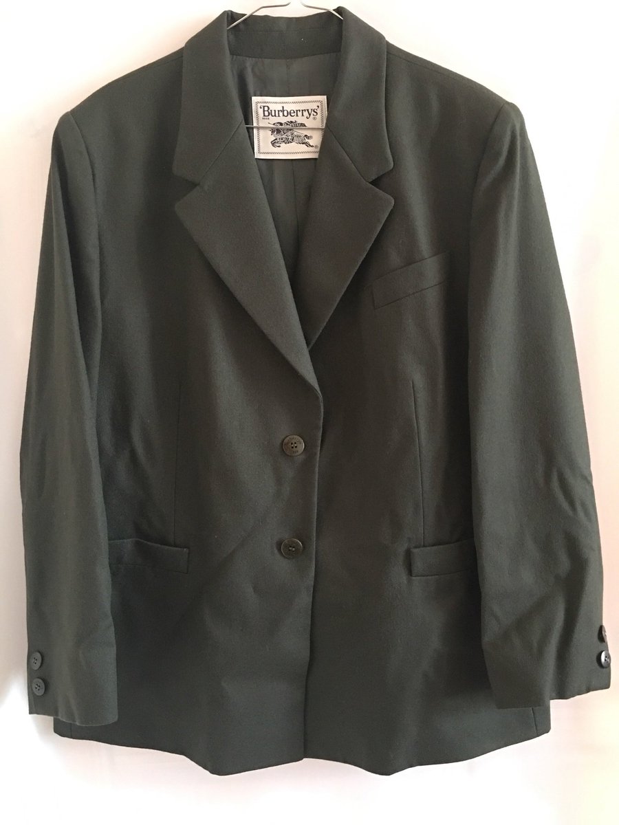 loveretrocrafts's tweet photo. Excited to share this item from my #etsy shop: Vintage Men's Burberry's 100% Marino wool jacket - Khaki colour #clothing #burberrymarinowooljacket #woolburberryjacket #mensburberryjacket #vintageburberry #burberryjacket https://t.co/4aPUzI2900 https://t.co/IONBm1TUwA
