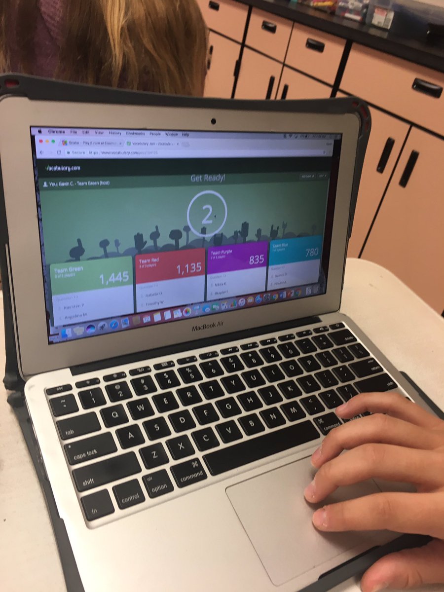 Jessls208's tweet photo. Vocab review mixed with a little friendly competition for Team 6-5 this morning! #FridayFun #LAGames #VocabularyJam @VocabularyCom @HowellTwpMSN @jlosinger https://t.co/xjNkWz9Wfs