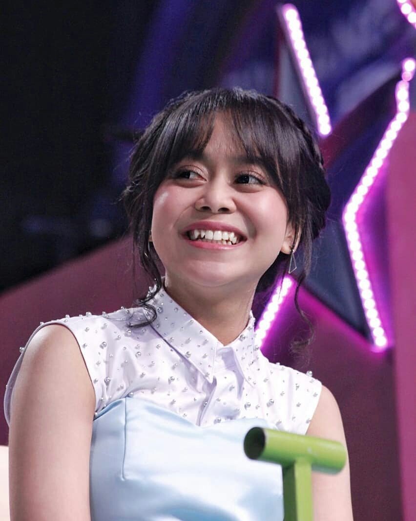 Kasih senyuman dlu deh buar pada semangat haha #IDA2018Lesti