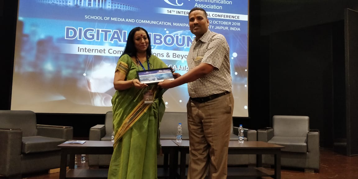 gcaconference's tweet photo. We have the last paper presenter on the stage Ms. Kalavathi Iyer, PhD Research Scholar, Amity School of Communication, Amity University. She presented on #Community #Radio #GCAJaipur Conference 2018, @Jaipur_Manipal! https://t.co/XdgXDqIslb