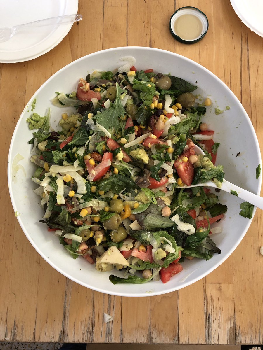 diggitali's tweet photo. (In)salatona we trust. #vegan #veganlife #da #react #electron #aws https://t.co/B94Q02kLW4
