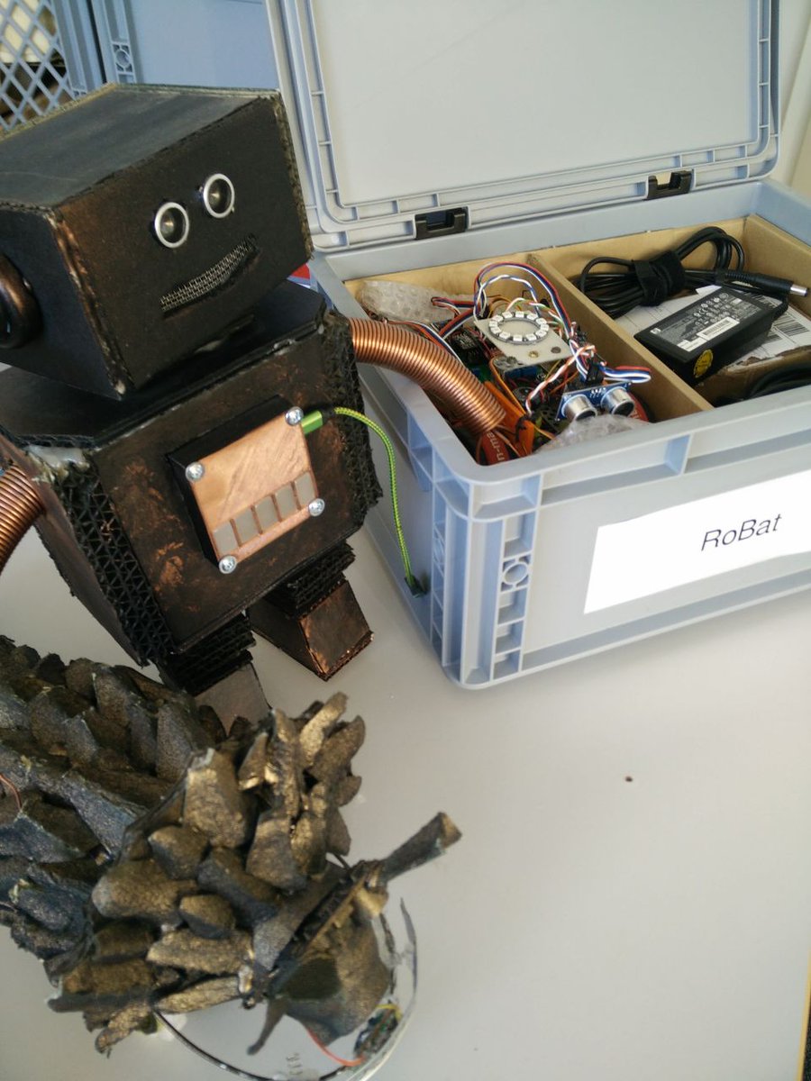 i_am_robat's tweet photo. Ich hab schonmal alles zusammengepackt für den nächsten Workshop. Heute geht's aber erstmal zum #usabilitytestessen in Darmstadt bei @qundg. Wer wird noch da sein? https://t.co/ykQJldW268