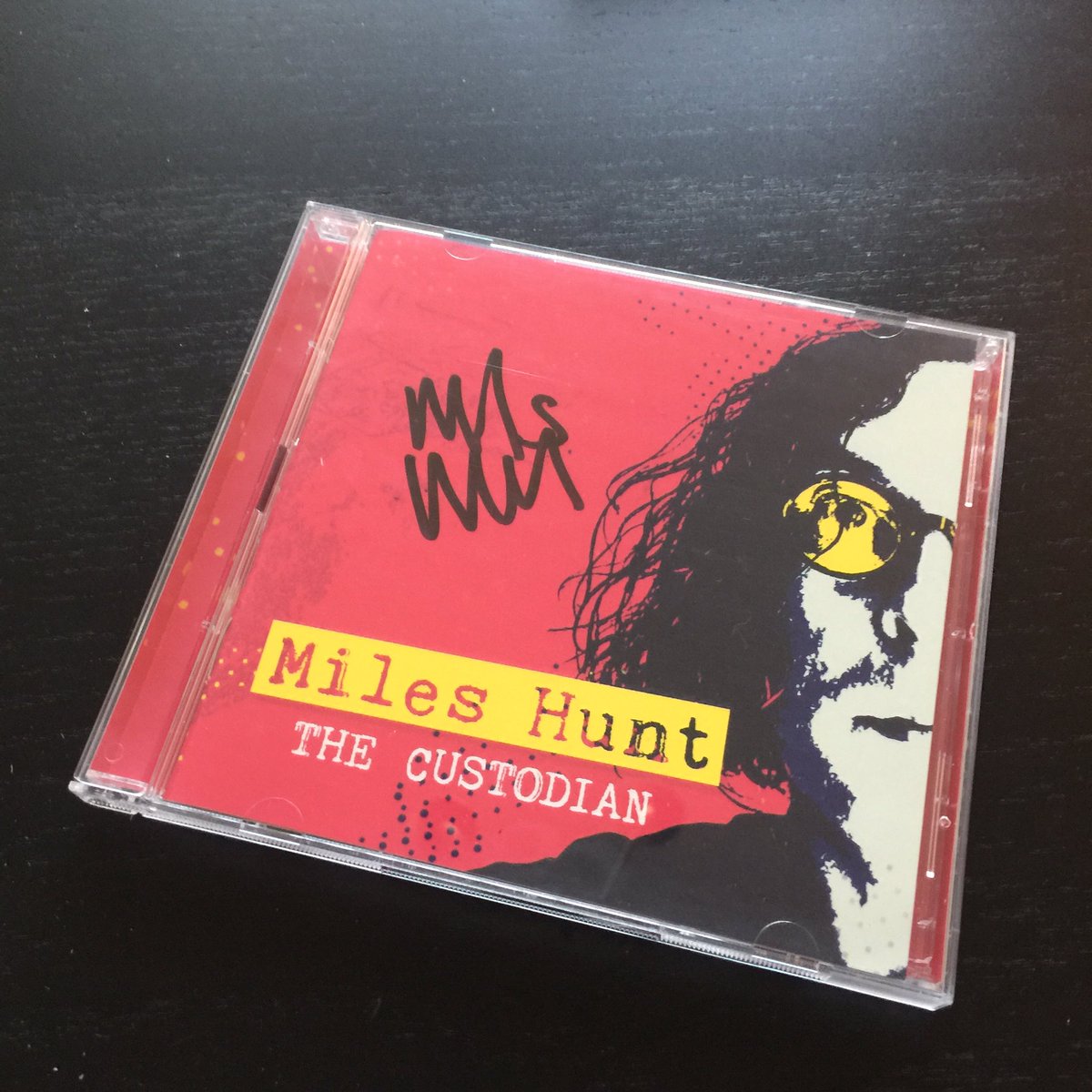 cameronwykes's tweet image. my weekend listening just arrived from across the pond. cheers @mileshuntTWS for the autograph! #nowwheresthatcdplayer #WonderStuff