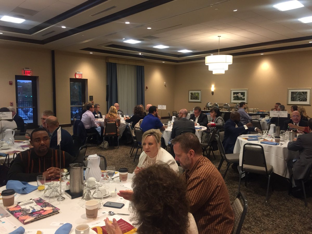 GrtAkronChamber's tweet photo. Nothing is better than getting to discuss the subjects that matter most in our community! π #OnTheTableAkron #WhyAkron https://t.co/wFghIfqHgV