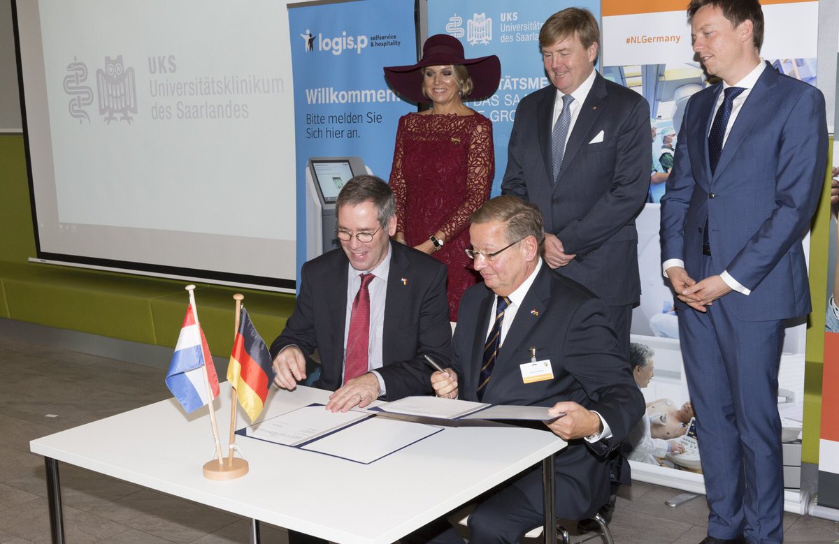 Handelsmissies met ministers in Duitsland: MoU ondertekening Peter van Stiphout van Novioscan met Universitätsklinikum des Saarlanden in aanwezigheid van Koning en Koningin #nlgermany #NLGermany <a href="/NLhandelsmissie/">NLhandelsmissie</a> <a href="/RVO_Int_Ond/">RVO Internationaal</a>