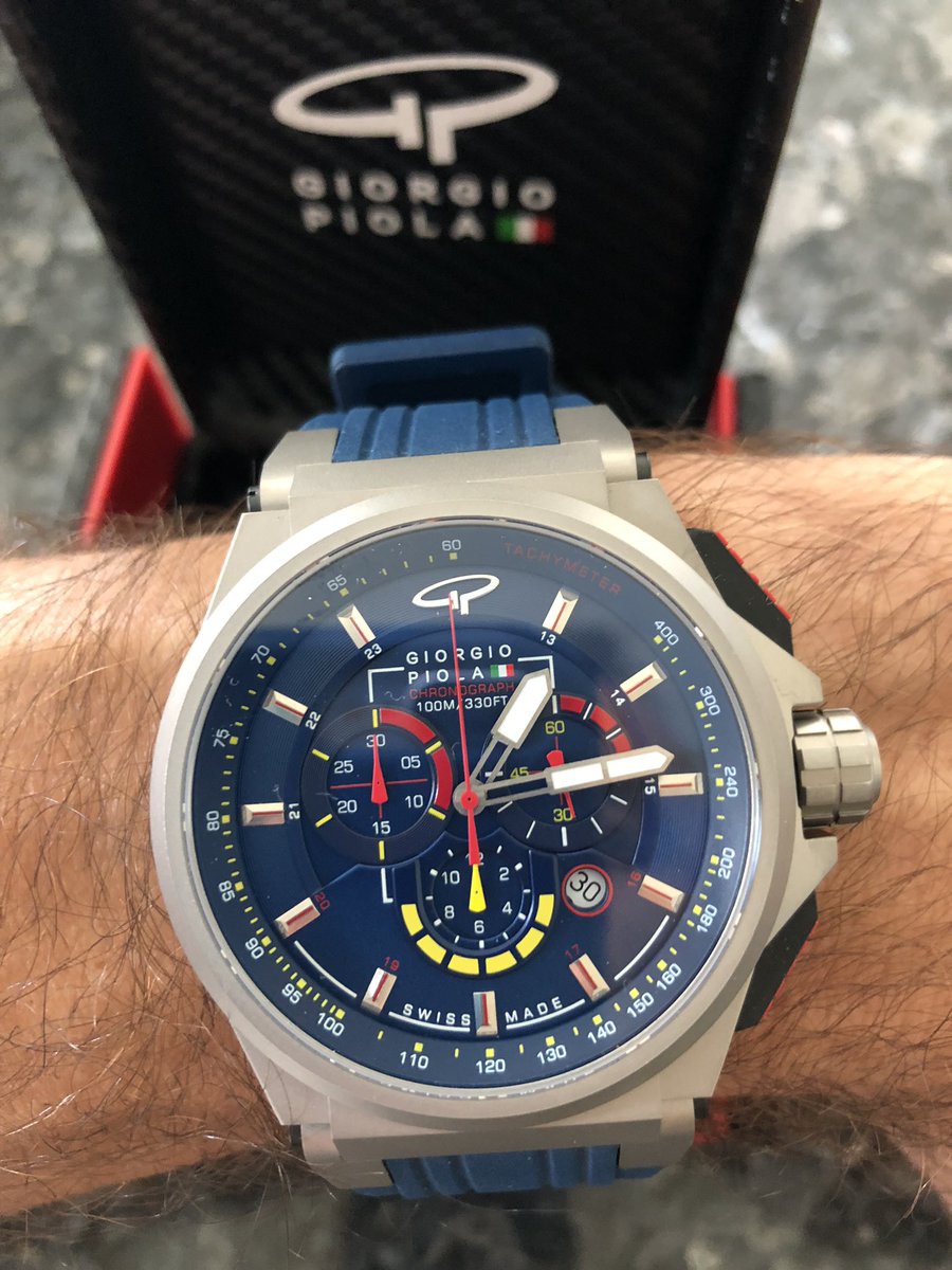 GuyCosmo's tweet photo. Rockin’ my sweet new @Giorgio_Piola Strat-3 Blue LTD watch for race day! I love it! Thanks to my friends at @motorsportcom. Order yours from @Motorstorecom today! #watch #watches #giorgiopiola #strat3 #motorsport #racing #f1 #design https://t.co/JP6Kf4zL2m