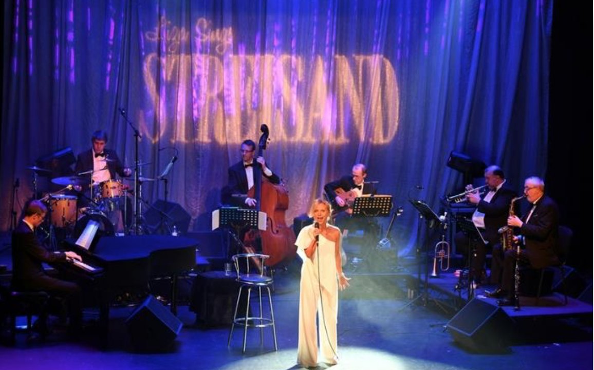 gabyjerrardpr's tweet image. Effervescent @liza_pulman can be found at 6.30pm TONIGHT with @lukeblackall on @LondonLive #LondonGo in advance of her shows at @TheOtherPalace + @JW3 

#LizaSingsStreisand is packed with #Streisand tunes, wit and wonder. Unmissable. 
#TV #Interview

buff.ly/2OPdaS5