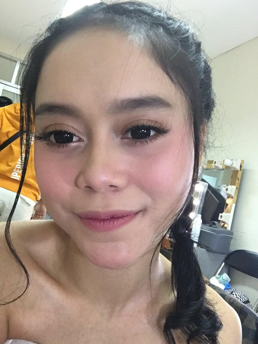 Jangan lupa nnton ida malam ini 😊

#IDA2018Lesti