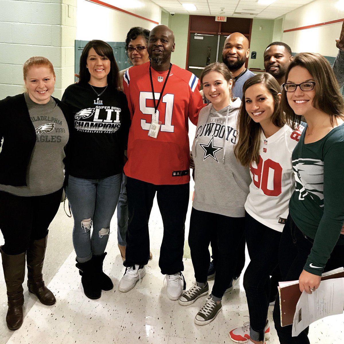 Mrs_RogersTMS's tweet photo. Puma Place reppin’ our NFL team pride 🏈 #NFCEast #NFLFriday #rebuildingyearforNY #Talleypride #BSDpride https://t.co/DXUSa893Y8