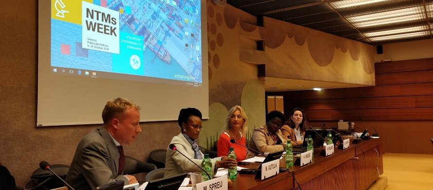 FAOWHOCodex's tweet photo. 📰 | #CodexNews | Role of trade regulations, current work on non-tariff measures and voluntary sustainability standards https://t.co/OGzVY5Uc3D @UNCTAD #NMTs #NTMsWeek https://t.co/96Ivlcmkt8
