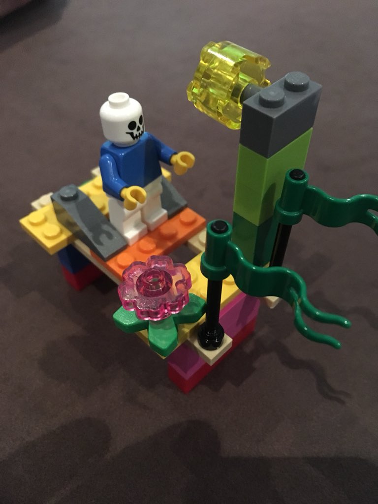 a_richard_gill's tweet photo. Building a bridge to a rosy future! #collaborationCMI2018 #MidsConf18 @cmi_managers https://t.co/zbswS5ml76