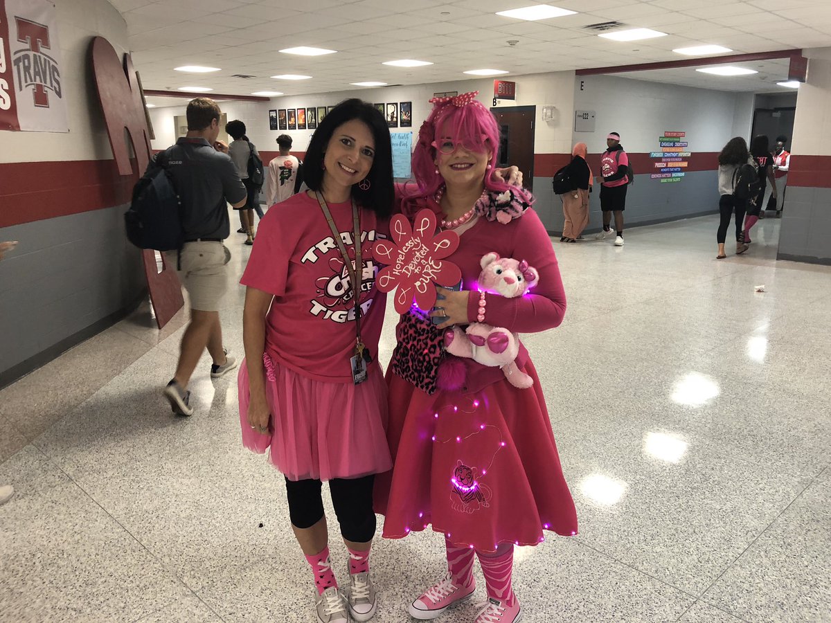 THS_Tigers's tweet photo. #THSPinkOut2018 https://t.co/U38ZCQUnG7