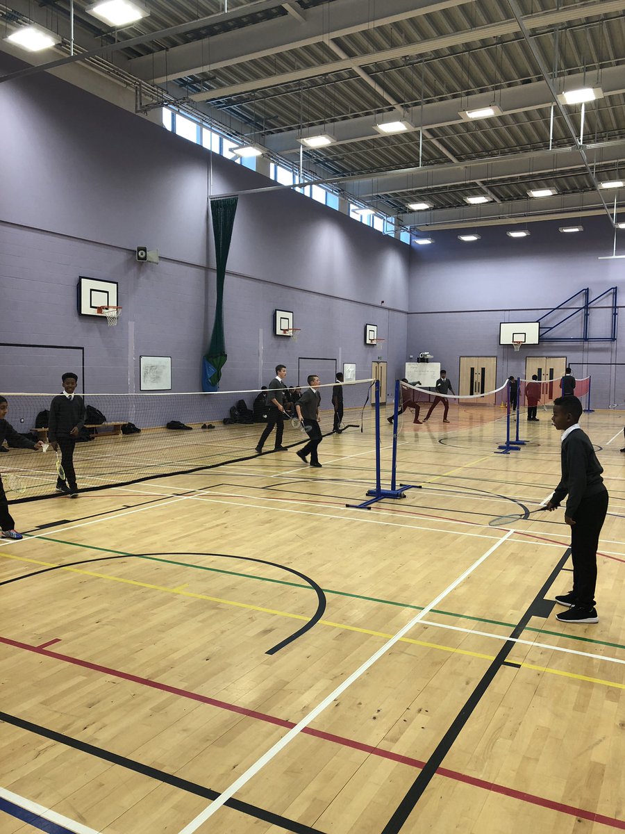 potts_gm's tweet photo. Lunchtime club is very popular today #Badminton #PE #ExtraCurricular @PE_NewmanRC #AllYears #Waiting https://t.co/mzdUZOA56Z