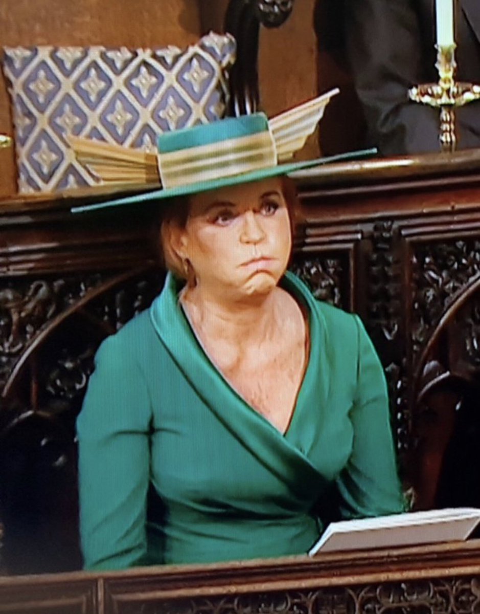 winklefringe's tweet photo. My mood today is Fergie’s hat and that is all I will say on the matter https://t.co/aPUbt5bgkF
