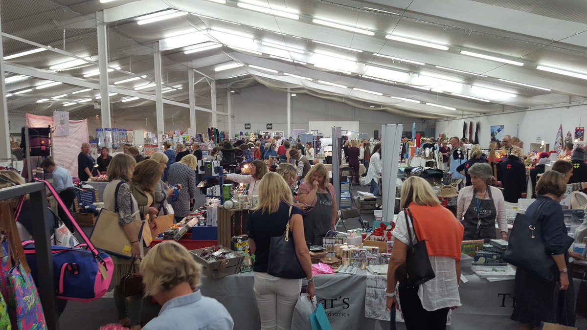 Dummer Fair tweet media