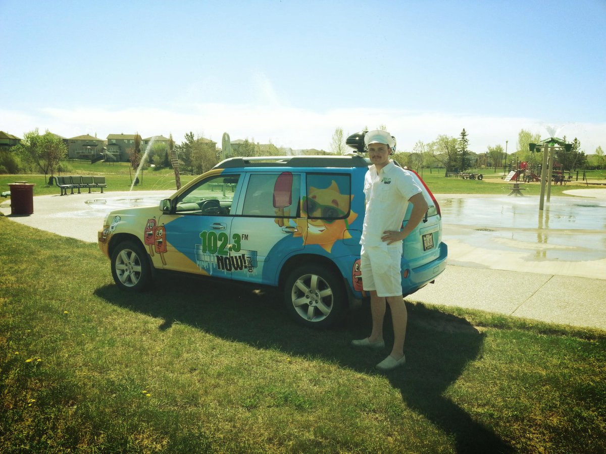thefitzyshow's tweet photo. OHHHHHHH MYYYYY!  check out the stache on that smexay @JeffRadioGuy

#FlashbackFriday #FreePopsicles https://t.co/Zg4h0Wu0JX