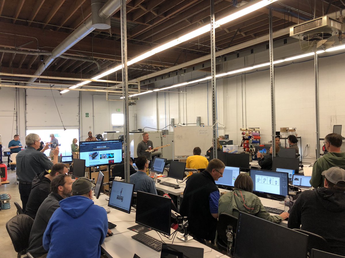 JasonResch_CTE's tweet photo. Honored to have an opportunity to join #OregonCTE and #OregonSTEM teachers at an Inservice training @scappoosesd @OregonFabLab @nwresd @OR_CTE_STEM https://t.co/9FkOeqMYeM