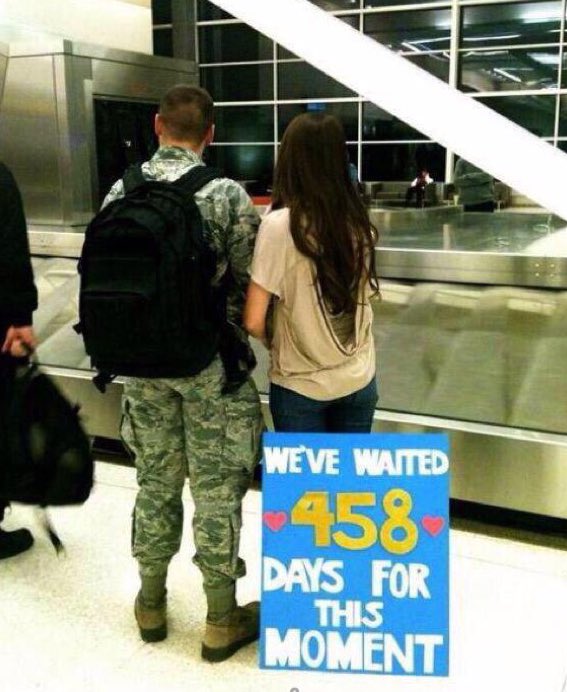 KenWitMan's tweet photo. Fs imagine waitin that long for yer suitcase https://t.co/K8FwzBkjcZ