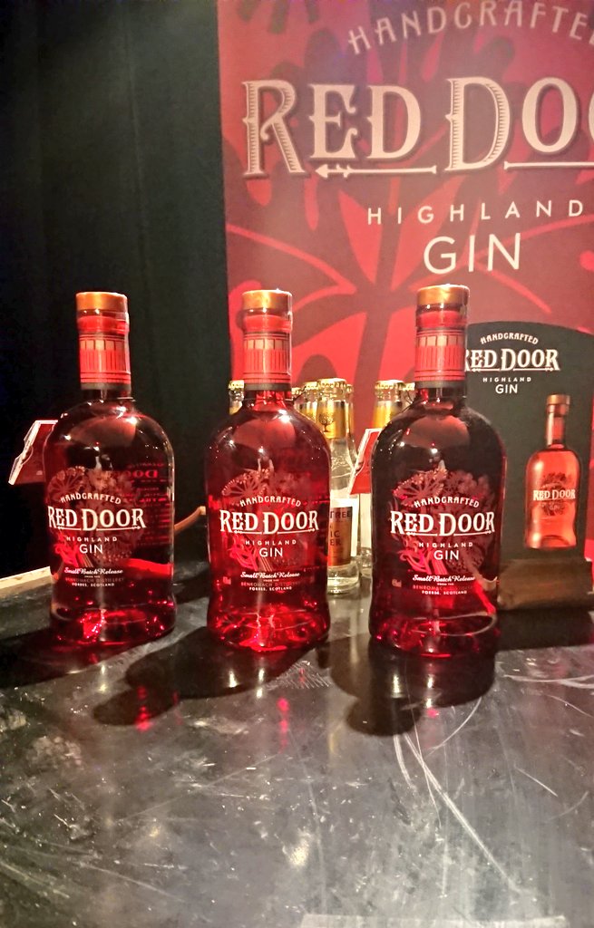 Made it to #Liverpool &amp; ready for <a href="/Cocktailsinthec/">Cocktailsinthecity</a> 🙌.

Let's see what Liverpool thinks of <a href="/RedDoorGin/">Red Door Gin</a> 🍸