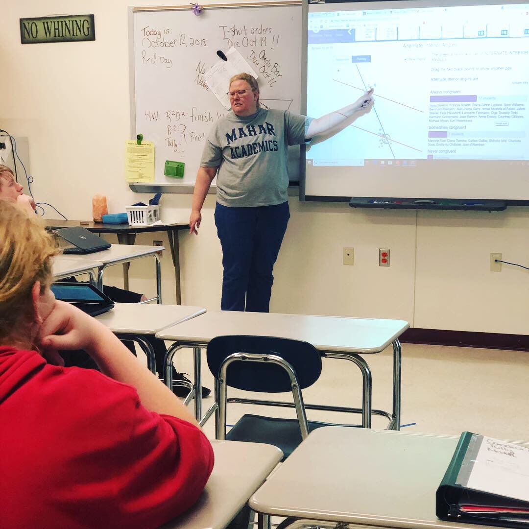 Today, @edtechjess and Ms. Merriam ran a 100% digital math class! This class is on track to completely revolutionize 8th grade math!
#Readyfortomorrow #futureready #21stcentury #Chromebooks #Jamboard #NearPod @nearpodofficial @google @principaldion