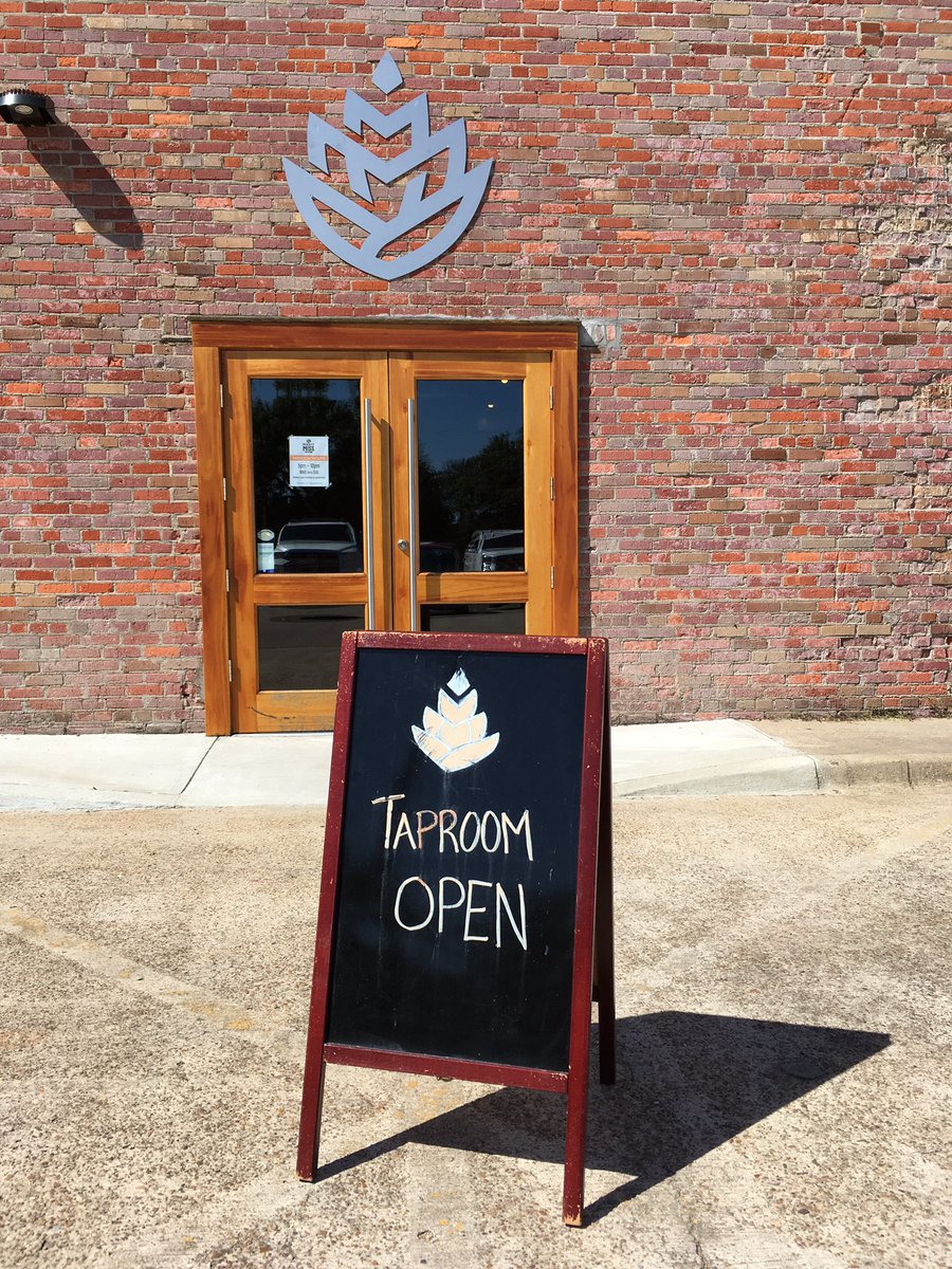 mightymissbeer's tweet photo. Extended  Brewery Hours this weekend! We’re open Friday 1-10pm and Saturday 10a-10pm. Come get some extra Mighty in your weekend! #craftbeer #drinklocal #mightymsfest https://t.co/57tj8g25K5