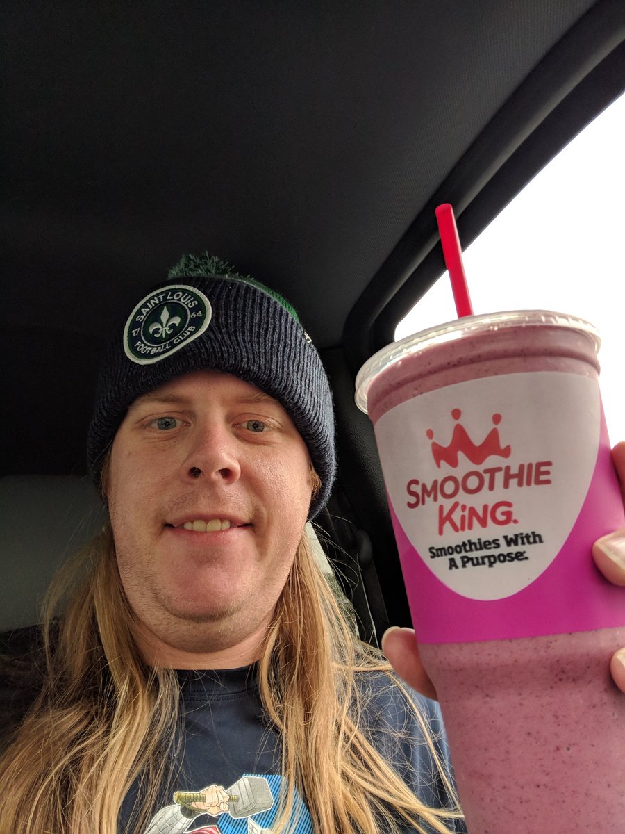 metalarmy's tweet photo. @michaelmccue @ThatLangNerd @Hertzog_Corey @StLouligans @SaintLouisFC @SmoothieKingSTL Am I doing this right? #Gregdoesnttwitter #fivedollarfridays https://t.co/BTLRiA2iXj