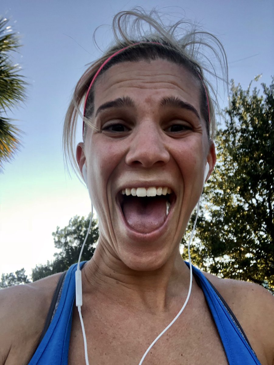 cmills2007's tweet photo. When you wake up excited not only that it’s Friday but that it’s still cool outside and I can go for a run. 😃🏃‍♀️☀️🌬#yippie #morningrun #bringonspringtime #lovebeingoutside  #lovetorun #knockingoutthreesmiles  @dalepmills need to step up on my headphones 🤪 https://t.co/wHHwuZe3wm