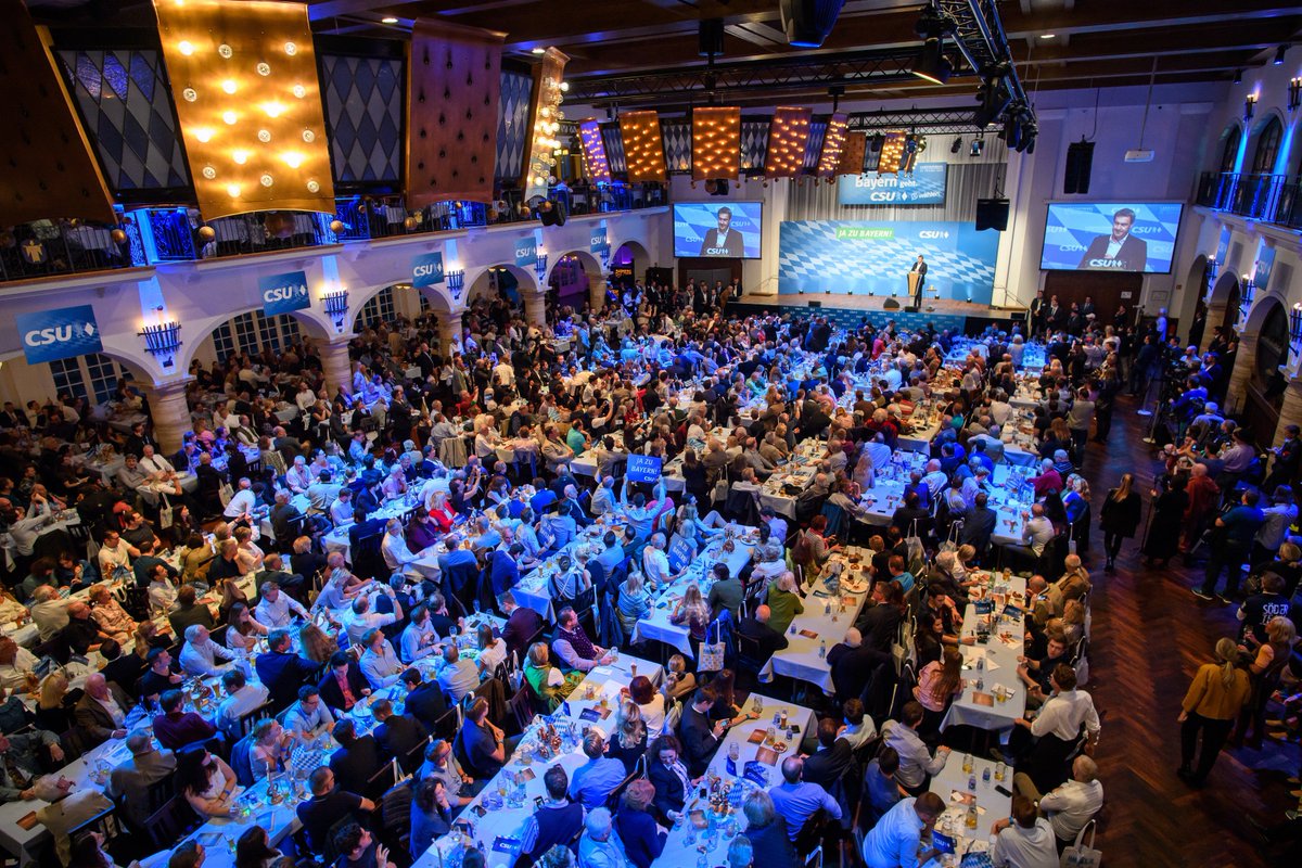 CSU's tweet photo. Tolle Kundgebung, grandiose Reden: Beste Stimmung bei der Abschlusskundgebung in München. #jazuBayern https://t.co/m3i9yRvobX