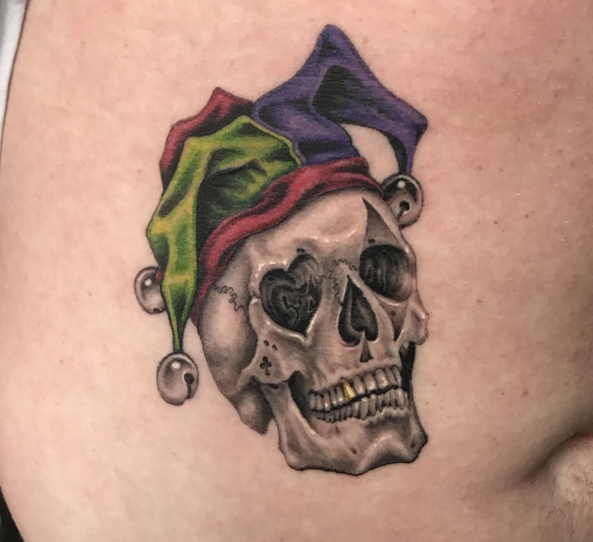 Got a healed picture of this the other day, really pleased with how it turned out!! #FridayFeeling #tattooart #skull
