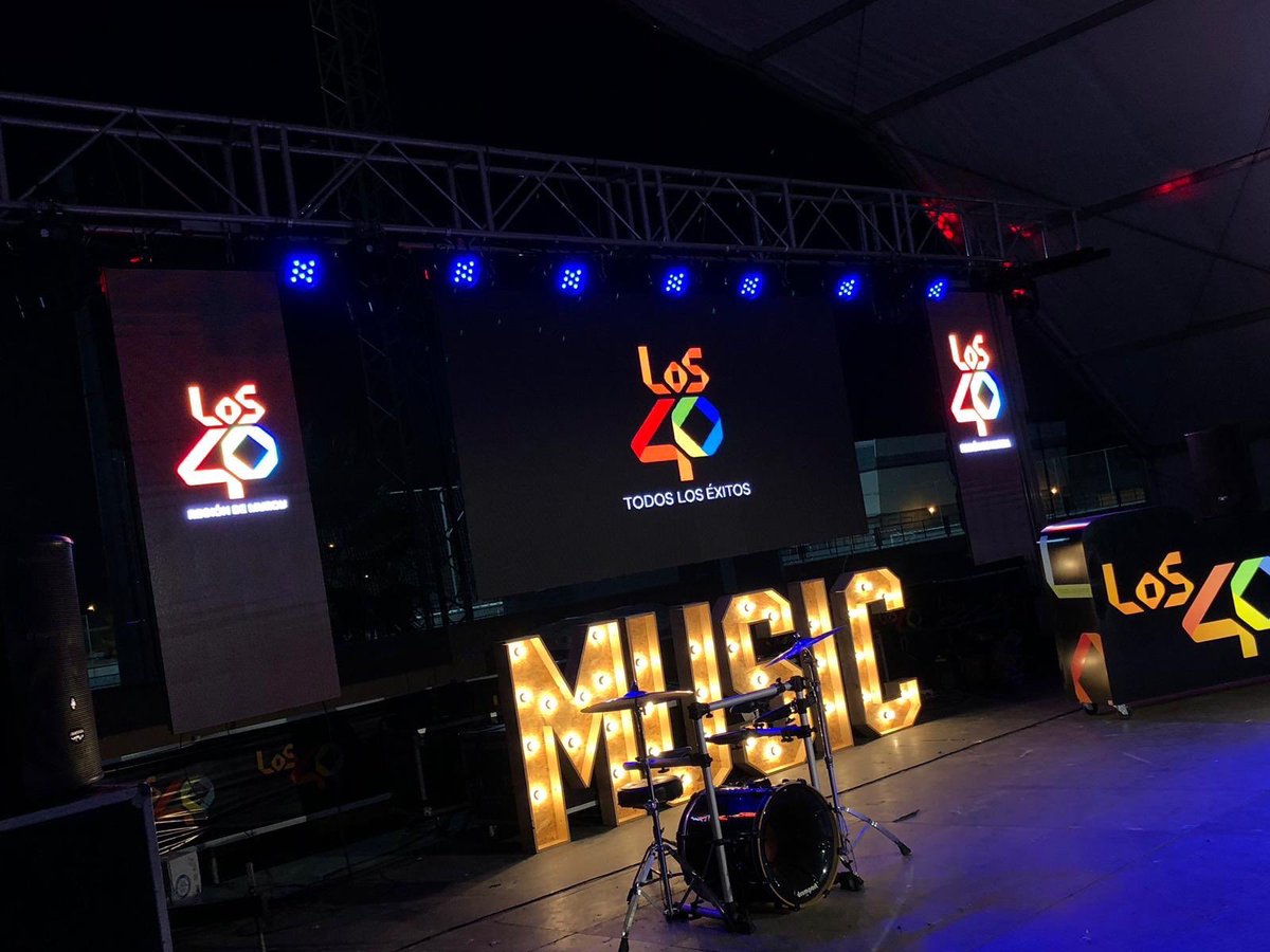 Una pasada lo que se vivió anoche🔥
Público de 10 !
Millones de gracias Torre Pacheco
Enorme <a href="/TonyAguilarOfi/">Tony Aguilar</a> ❤️
 y <a href="/jguillenradio/">Joaquín Guillén</a> mil gracias ❤️
#LOS40PopTorrePacheco <a href="/Los40/">LOS40</a> <a href="/Los40_RM/">LOS40 RegióndeMurcia</a>