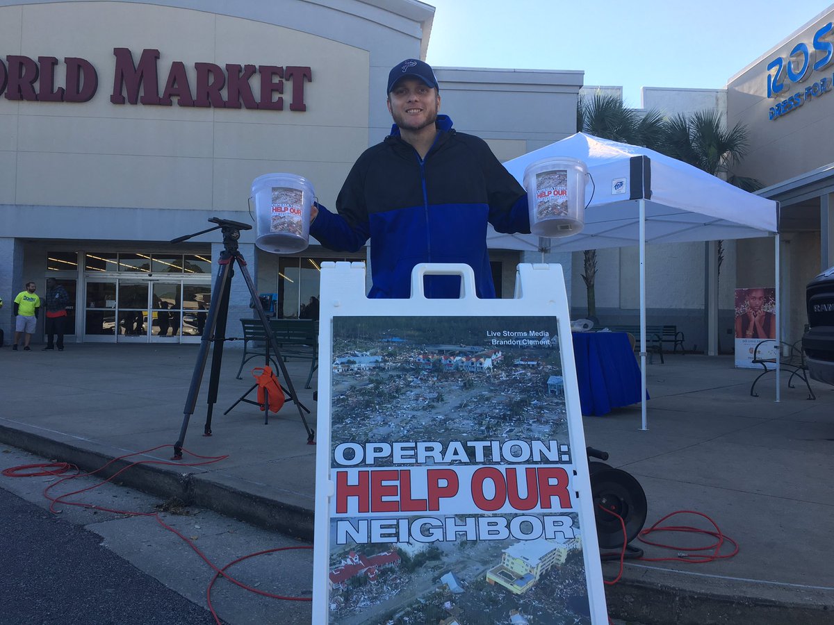 WEARTV_Showers's tweet photo. @WEARSueStraughn @Hudson_Miller15 & @laurenwolfetv Helping @weartv Help the Hurricane Victims in and around Panama City. #StormVictims #HurricaneMichael #Donations https://t.co/QfEHSHYjrG