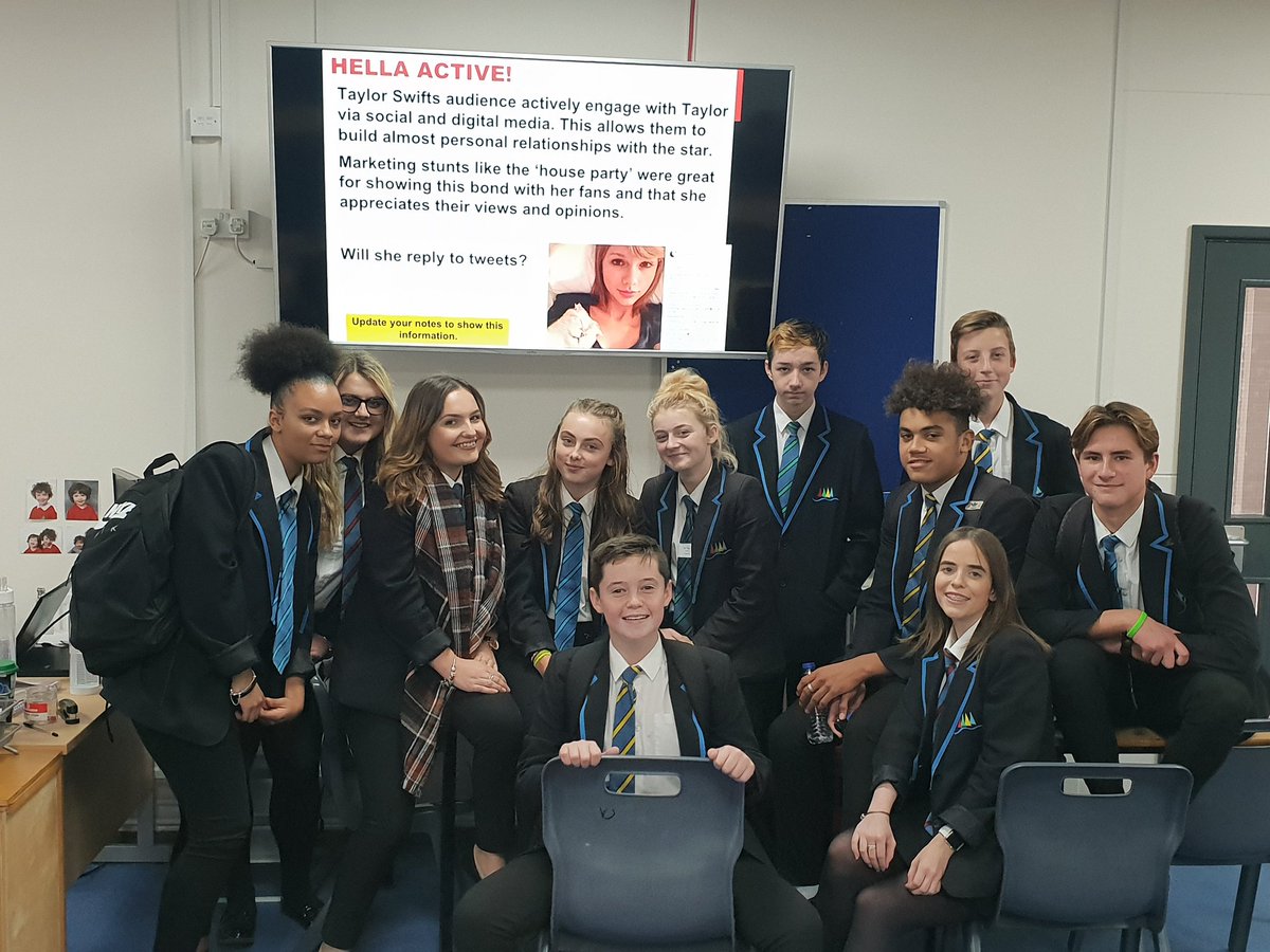 HDHSmedia's tweet photo. Learning about @taylorswift13 in media and how active she is with her fans! Will she reply to this to show us how active she is?!?! https://t.co/RA3rzs84bN