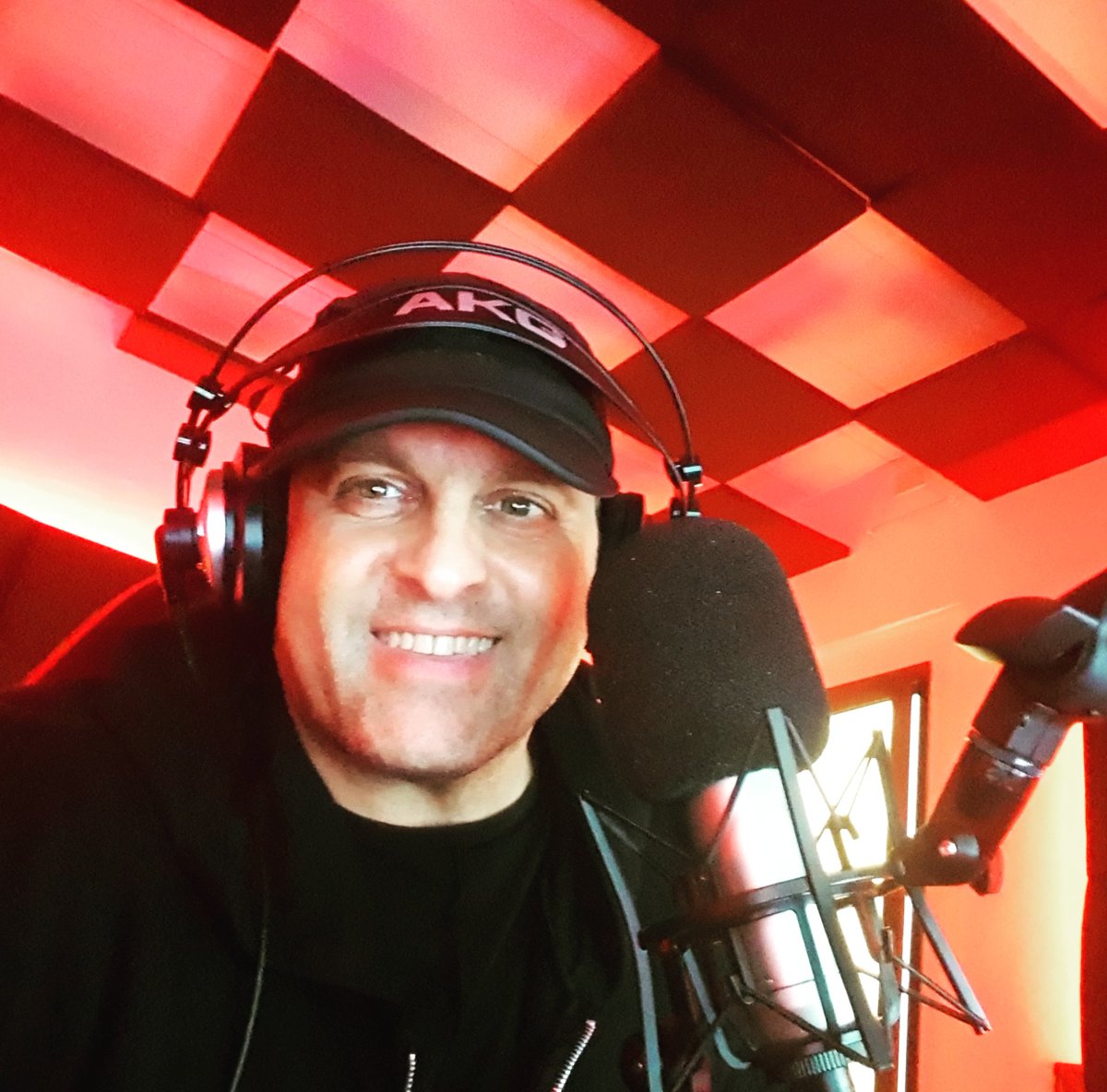 TBorghetto's tweet photo. CONTAINER TRACK  Radio CRT
lunedi Mercoledi Venerdì
https://t.co/QxKi2l1jus
Tony Baldieri frequenze 
🔊 Cosenza 101.2
🔊 Lamezia Terme 96.8 - 104.4
🔊 Catanzaro  106.7
🔊 Vibo Valentia 104.4 - 96.8
🔊 Crotone 101.0
🔊 Rogliano 87.6
🔊 Locri 92.9 
🔊 Policoro 95.8
🔊 Taranto 94.0 https://t.co/NfcMIOR2zA