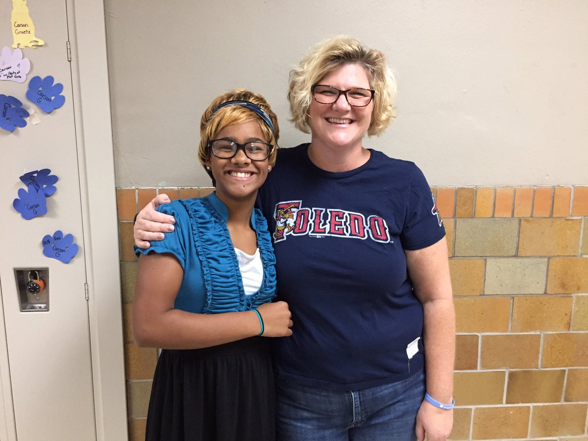 TeamIntrepidMCS's tweet photo. Dressing like a teacher day at Gateway! https://t.co/hoEzzJTa0g