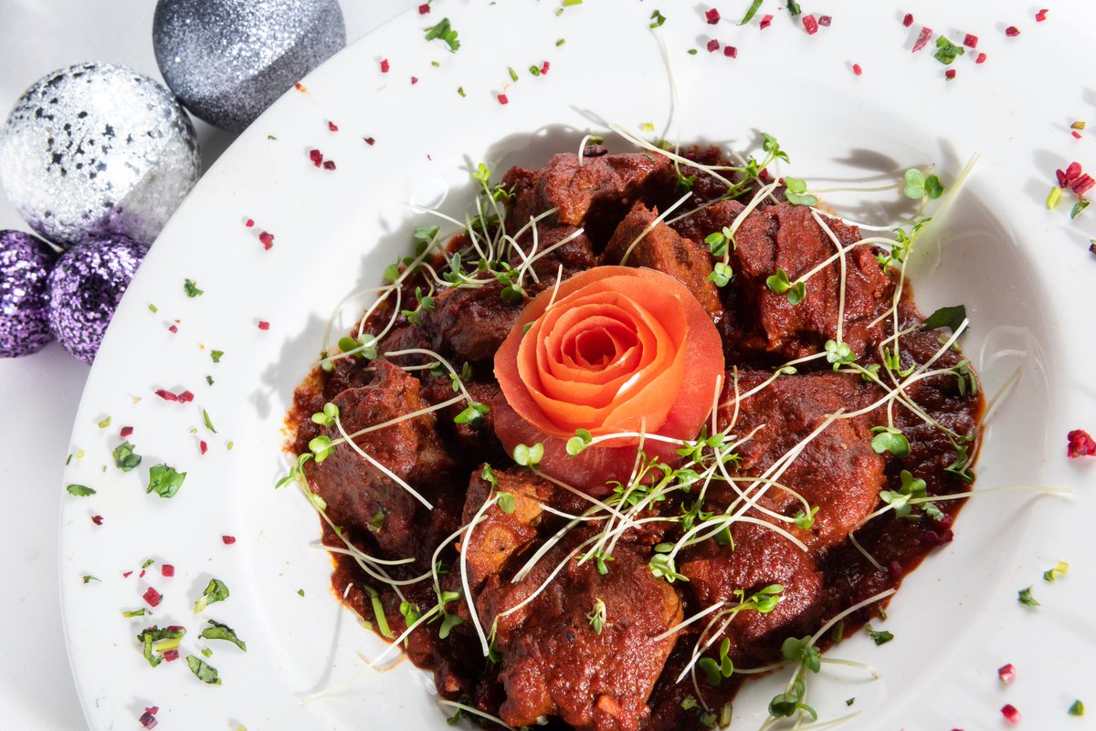 PhotoColinB's tweet photo. Here's a sample of #MaayaMiltonKenyes new Christmas menu https://t.co/lVfYeUNf9P