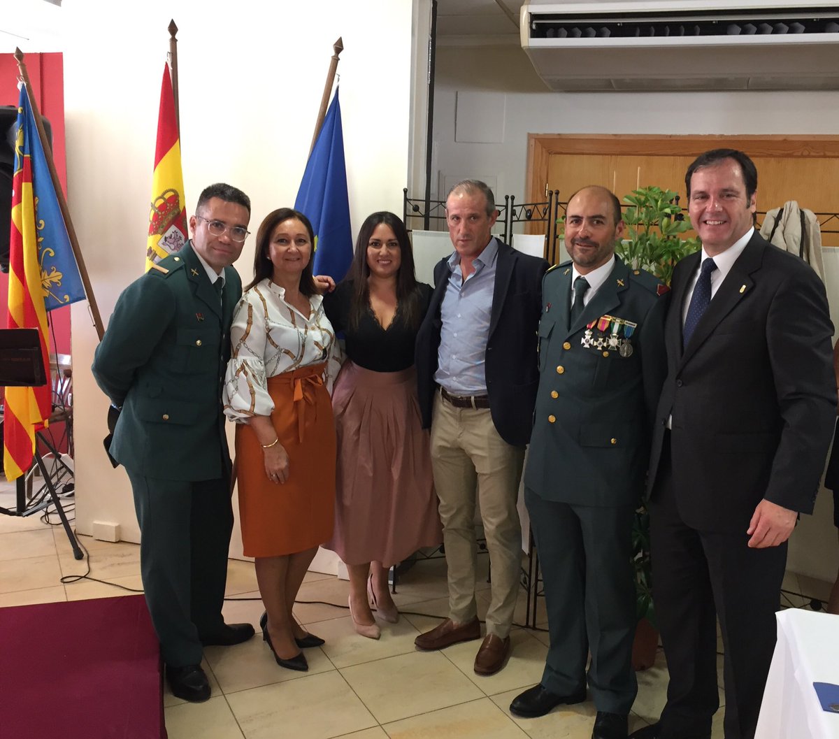 Con nuestros amigos de la Guardia Civil en  los actos en honor a su patrón 🇪🇸🙌🏼 ¡...Viva honrada la Guardia Civil!😍<a href="/guardiacivil/">Guardia Civil</a> <a href="/SergioMuniesa/">Sergio Muniesa</a> <a href="/ConchaPelaezIba/">ConchaPeláez</a> <a href="/PPSagunto/">PP Sagunto</a> <a href="/PpGrupo/">Grupo Municipal PP Sagunto</a> <a href="/NNGGSagunto/">NNGG Sagunto</a> #VivaEspana