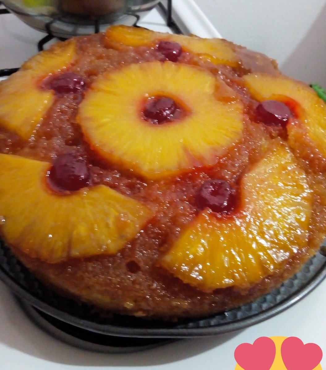 smelint's tweet photo. @Quiero_Cupcakes hice su volteado de piña y he aquí el resultado: https://t.co/WgYfwh1OM9