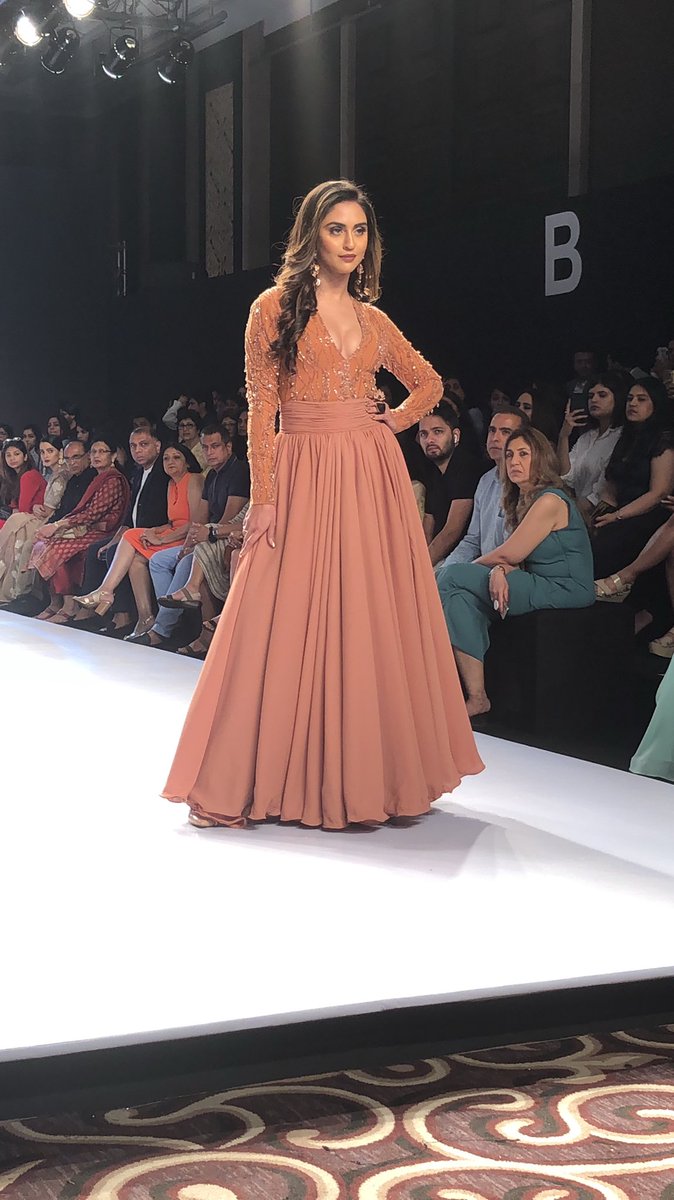 MissKyra12's tweet photo. #Shazzle by Shazia was a show to remember! The collection was all things chic and sexy! #BombayTimesFashionWeek @TimesFashionWk #BridalAffair https://t.co/eTbFQPjyzW
