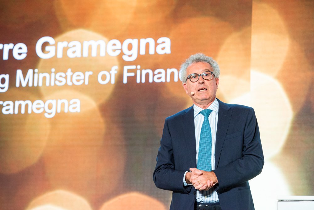 Seqvoia_'s tweet photo. โIf Europe can set the standard for what is green, then green products can rival #UCITS in terms of success.โ, says Minister @pierregramegna at #ALFIGlobal18
https://t.co/IHbyG9PHUt https://t.co/dsgoWUhuhT