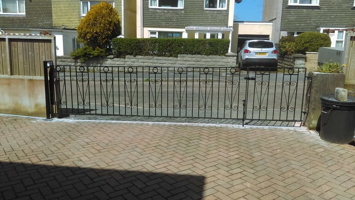 SalesMarco2's tweet photo. Big or small our team of experienced fabricators can produce almost anything you require no matter what size the project might be.  Glass, Stainless, Mild Steel, Aluminium, we can provide it all....call us or email us today on sales@cornwall-erecting.co.uk https://t.co/qy9Samz23z