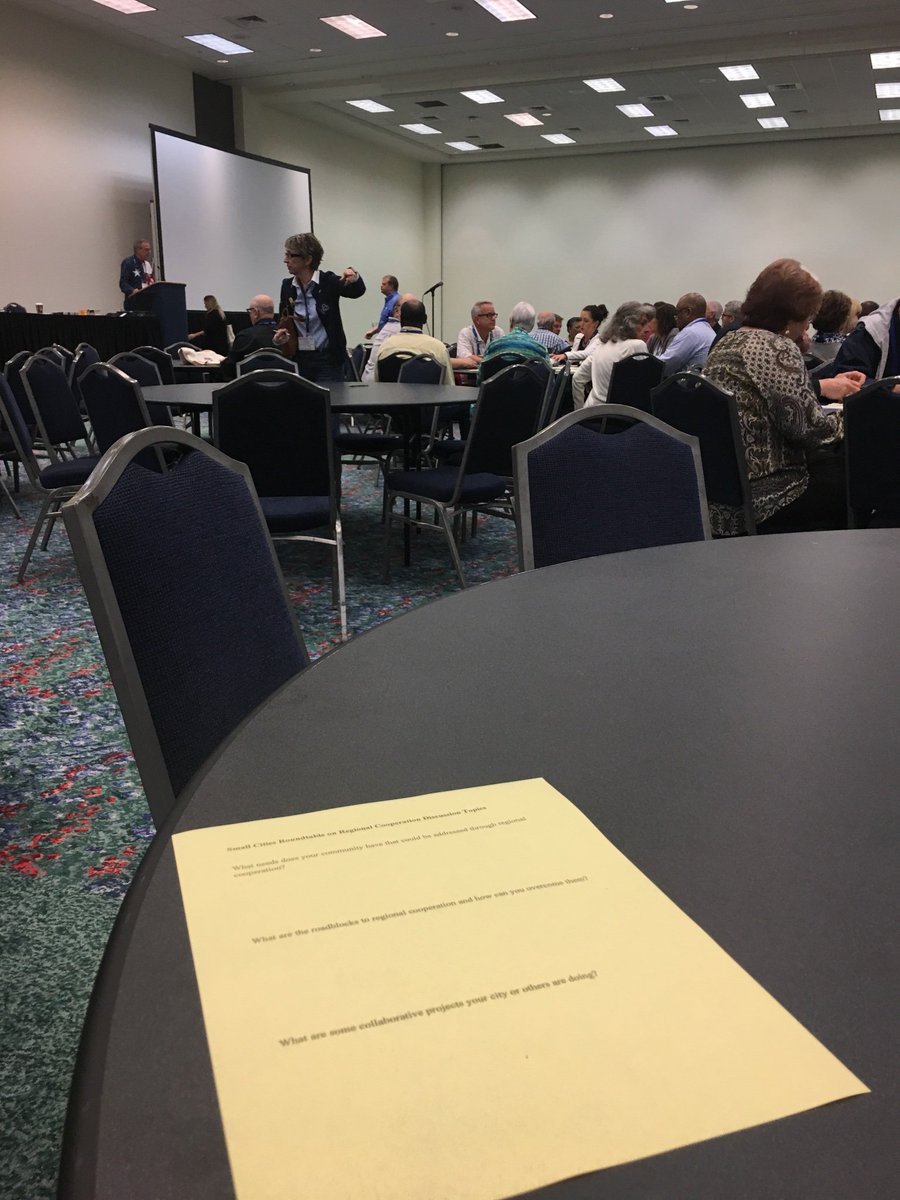 RJMarquezJr's tweet photo. #tmlac2018
Small cities Roundtable !
#OurHomeOurDecisions https://t.co/El9XswB7Ba