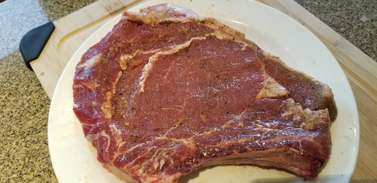 ImamMedia's tweet photo. @Real_John_Awen @chapter6t @notaylott @Veganella_ @BuffyDerSlayer @worldgoesvegan @KayTee_speaks @vegannutrition1 @respectfullivin @herbivore_club Wow insulting and name calling. I can play like that too but why. 

Lunch today. Grass fed free range healthy meat where you only find essential branch chain amino acid and essential fatty acids. I can eat this and survive most of the day satiated with energy. Animals are food. https://t.co/5TT6satKY1