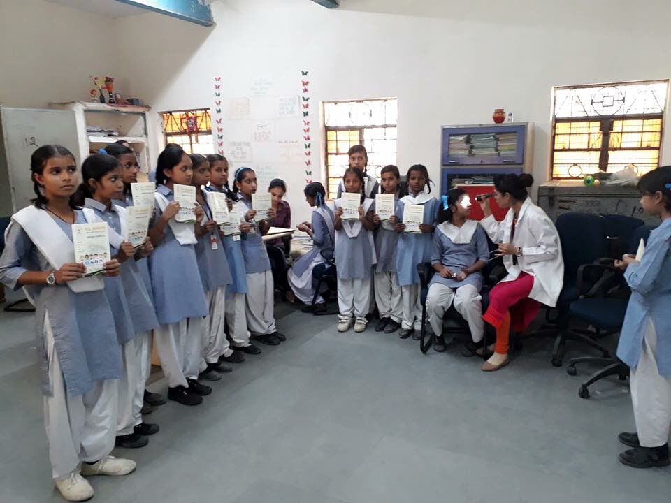 sattansharma07's tweet photo. #worldsightday2018 #worldsightday
Camp organised by #netrameyefoundation at Sarvodaya Kanya Vidyalaya, Railway Colony, #Tughlakabad, #newdelhi, #Delhi 110044.
#preventableblindness must go! #visionimpairment for whosoever possible be rectified !
#sightforall https://t.co/meogFYYfWz