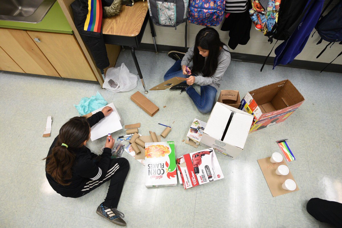 FrostSchool_4's tweet photo. The #cardboardchallenge has begun!! #21learns https://t.co/U2MsRMAeuU