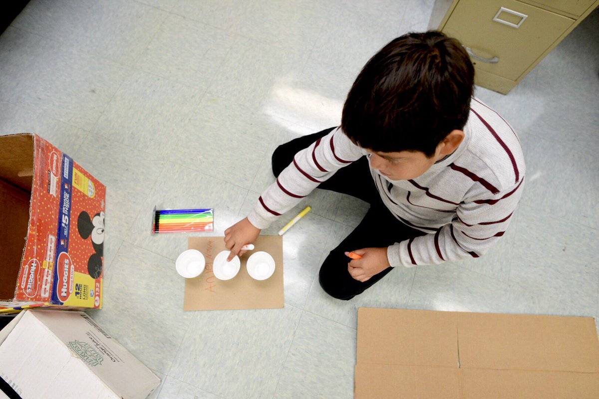 FrostSchool_4's tweet photo. The #cardboardchallenge has begun!! #21learns https://t.co/U2MsRMAeuU