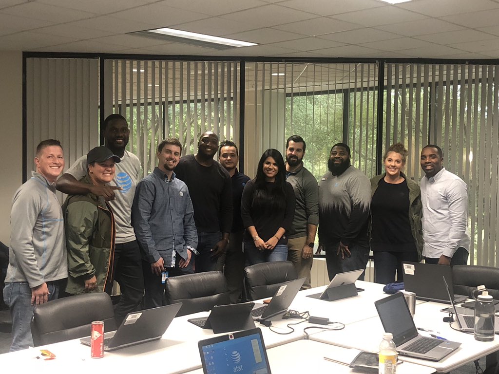 This CALLOBO IS 🔥 #CharLIT #NCRW <a href="/MarqRodgers/">Marq Rodgers</a> @blakeneyteam <a href="/Reggiestanford3/">Reginald Stanford</a> <a href="/nc5835/">Nazneen Choudhury</a> @jmedina930 <a href="/TravisCordaro/">Cordaro Travis</a> <a href="/Hampthechamp9/">Hampton Andrews</a> <a href="/Marquisherring4/">Marquis Herring</a> <a href="/MitchemCorey/">Corey Mitchem</a> <a href="/AntPantoneIHX/">Anthony Pantone</a> watch out world.... #MidAtanticTAKEOVER #StoreOn4 #TREAD