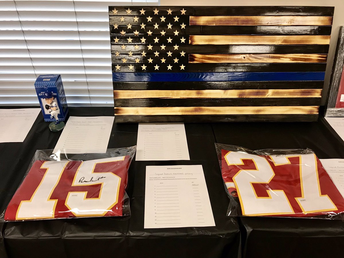 RobCollinsTV's tweet photo. Great cause and great auction prizes today at the annual @MoPOLICEFUNERAL golf tournament. Grab your clubs and come on over, the tournament is a go! Lunch is at 11, Tee off at noon. #WorkingForBlue https://t.co/PfvDXMvSfI
