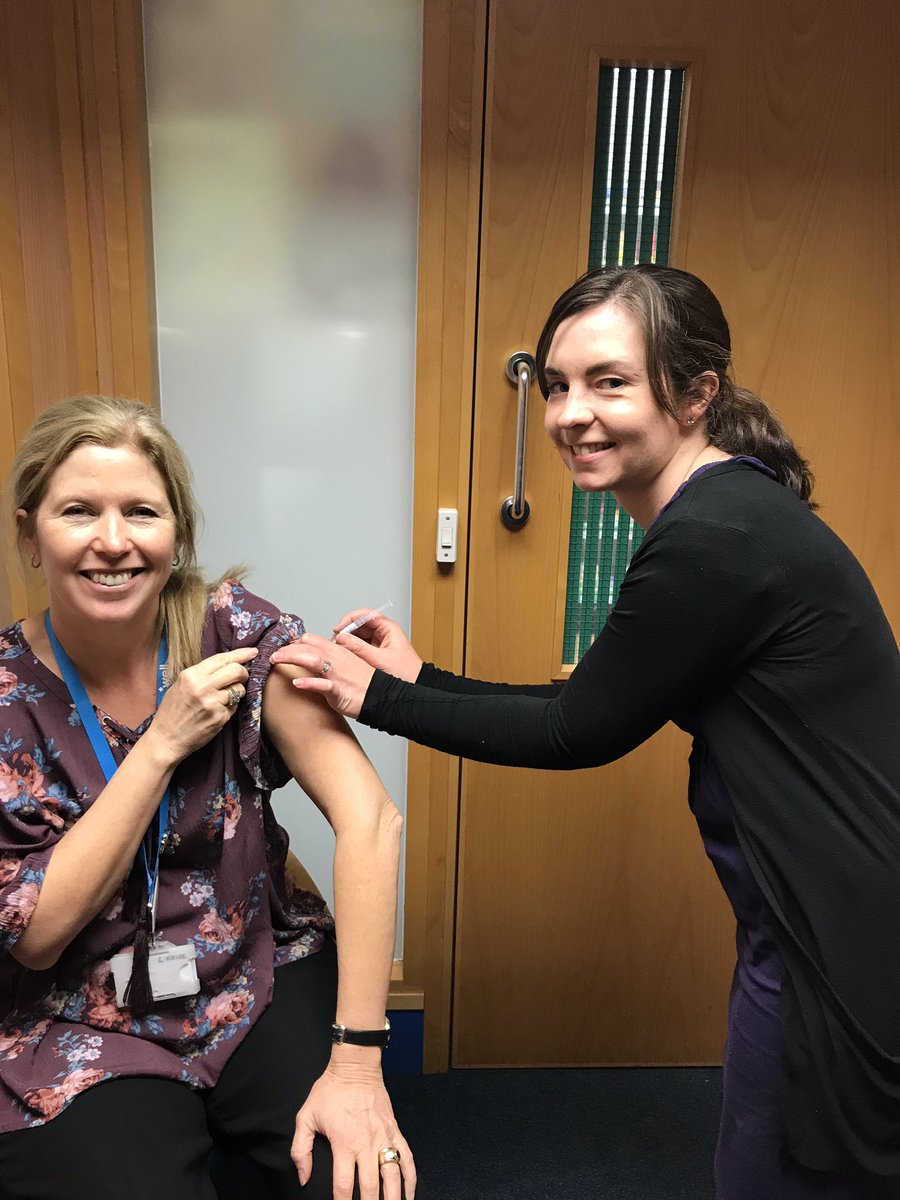 LynnKrige1's tweet photo. I am protected from Flu! Thank you Sarah from @wellpharmacy at Maude Street in Kendal. A great team protecting their local community from Flu this winter. #flu #staywellthiswinter #Pharmacy https://t.co/7BIidAPvIx