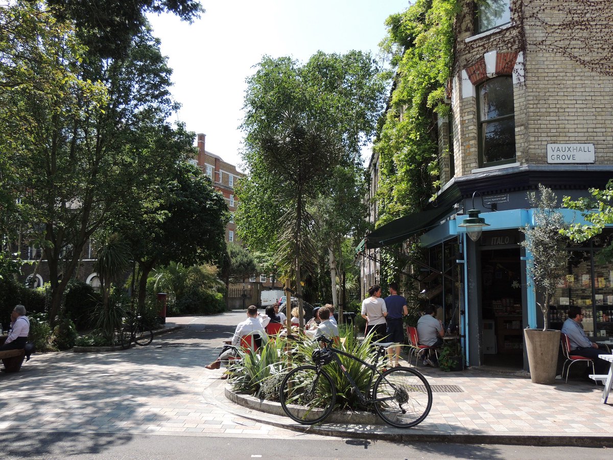 New research shows 35% of Londoners did not step out of their home or did every journey by car on the previous day 🚗

This is why we’re investing to create #HealthyStreets so that everyone who can live active lives does so in a healthy environment #HealthyStreets18 🚴‍♀️ 🚶 🌳